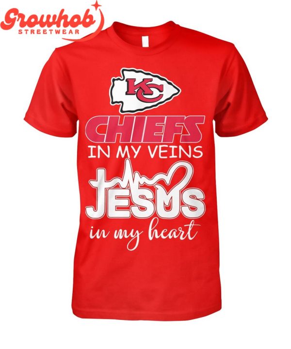 Kansas City Chiefs In My Veins Jesus In Heart T-Shirt